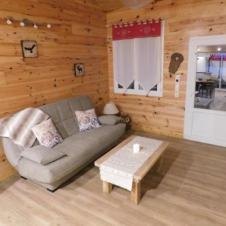 Logement Paisible A La Campagne Aubarede Kültér fotó