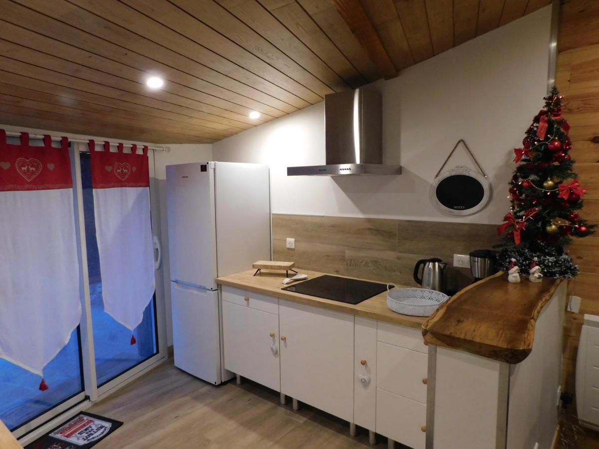 Logement Paisible A La Campagne Aubarede Kültér fotó