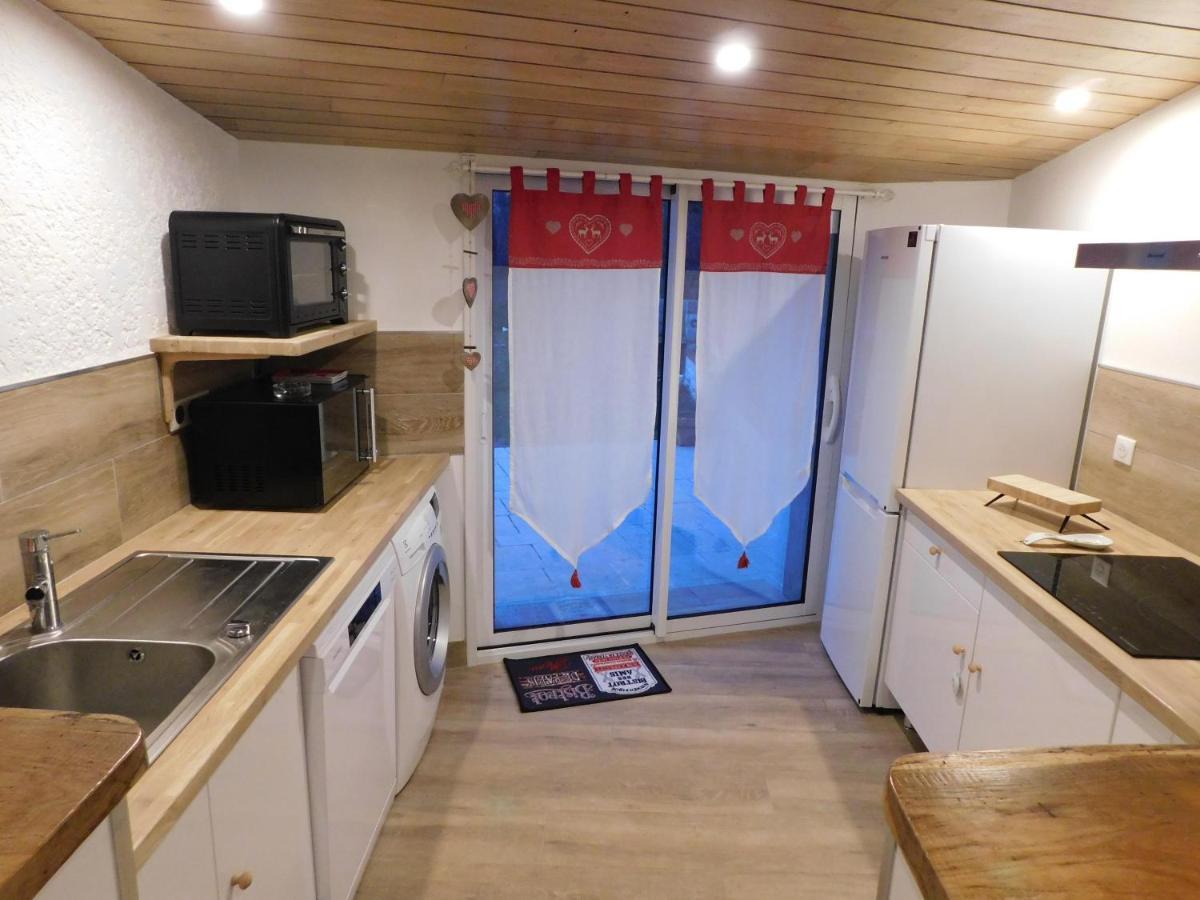 Logement Paisible A La Campagne Aubarede Kültér fotó