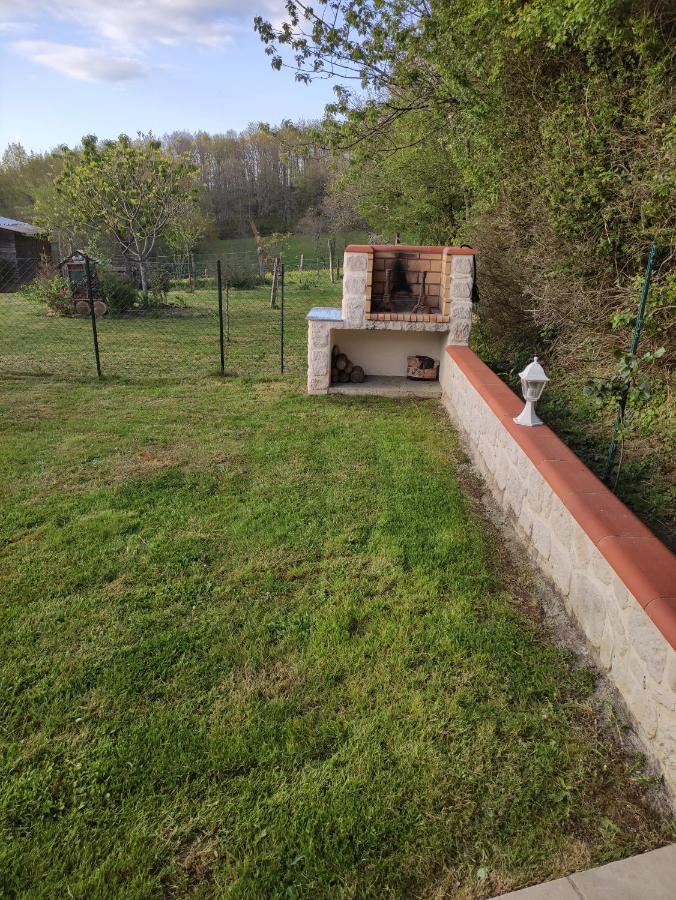 Logement Paisible A La Campagne Aubarede Kültér fotó